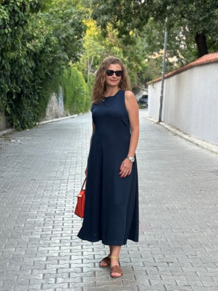 Lacivert Renk Çapraz Sırt Keten Elbise