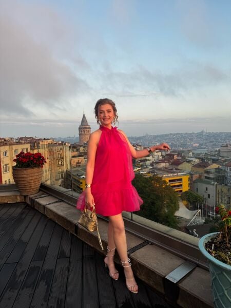 Fuşya Rengi Boyundan Bağlı Mini Boy Organze Abiye Elbise